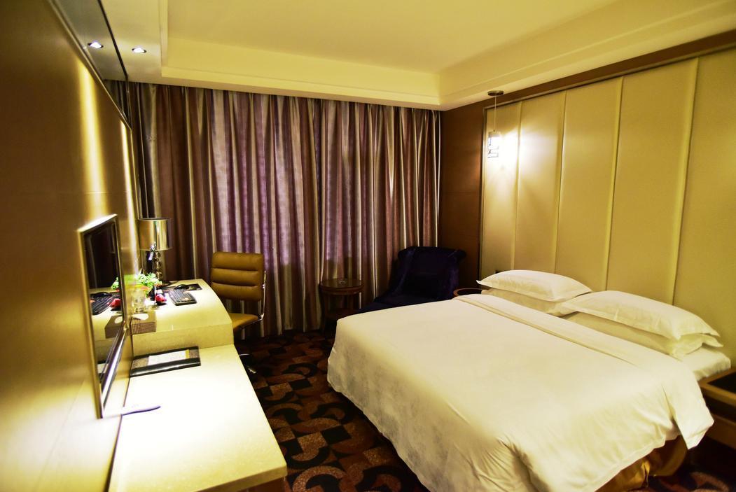 Fuke Jirui Hotel Urumqi Exterior photo
